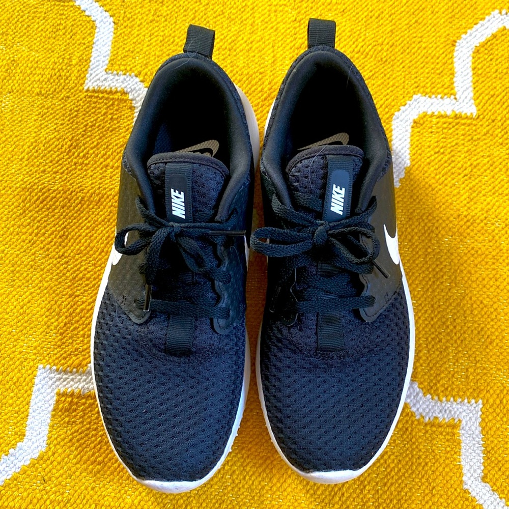 Nike Golf shoes 6 youth black